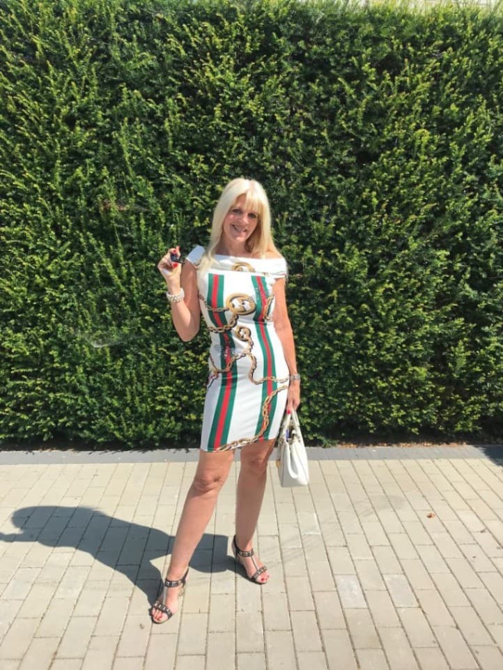 ๐๐ข๐ฅ ๐ฃ๐ข๐ฃ ๐ฐ๐๐๐ซ ๐ฏ๐๐ง ๐ฃ๐๐ณ๐๐ฅ๐ ๐ฌ๐ฆ๐ฎ๐ฅ๐ฅ๐๐ง? ๐๐ง๐ญ๐๐๐ค ๐ฐ๐๐ญ ๐ฅ๐ข๐๐๐๐, ๐ฌ๐๐ค๐ฌ ๐๐ง ๐ณ๐๐ฅ๐๐ฏ๐๐ซ๐ญ๐ซ๐จ๐ฎ๐ฐ๐๐ง รฉ๐๐ก๐ญ ๐ฏ๐จ๐จ๐ซ ๐ฃ๐จ๐ฎ ๐ค๐ฎ๐ง๐ง๐๐ง ๐๐๐ญ๐๐ค๐๐ง๐๐ง image