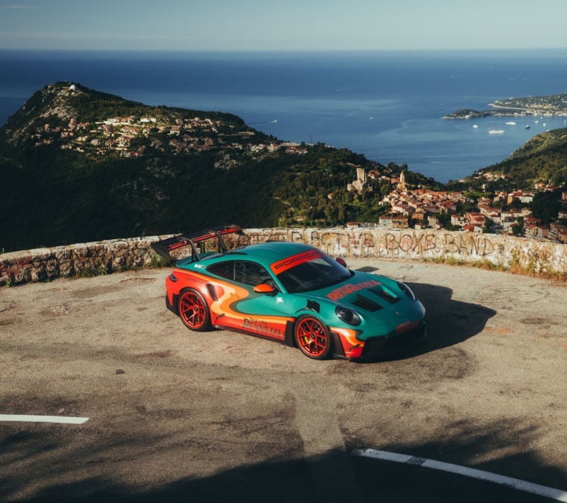 Up for auction - Unique Porsche 911 GT3 RS by Dua Lipa Rennstall image