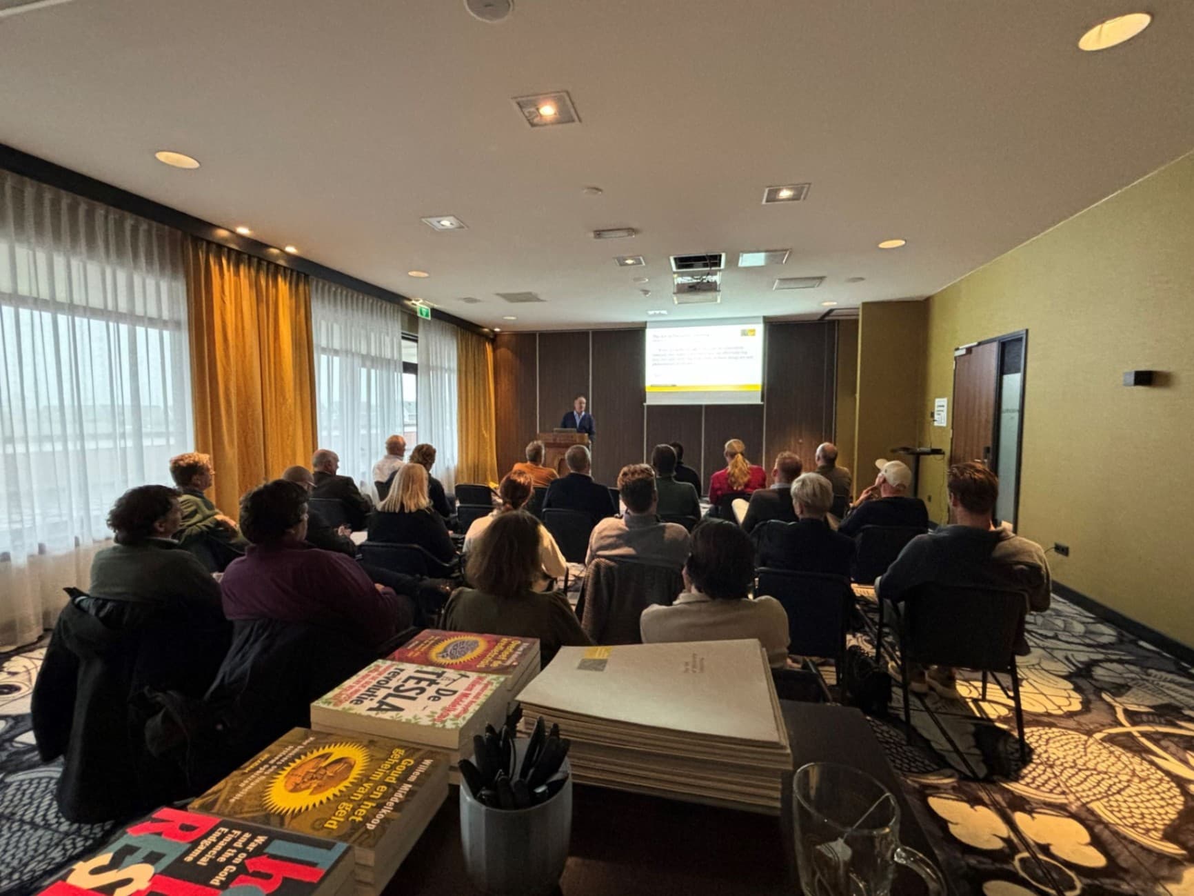 ๐๐จ๐ฆ๐ญ ๐ฎ ๐ง๐๐๐ซ ๐๐๐ง ๐ฏ๐๐ง ๐จ๐ง๐ณ๐ ๐๐๐ ๐ข๐จ๐๐ข๐ฃ๐๐๐ง๐ค๐จ๐ฆ๐ฌ๐ญ๐๐ง? image